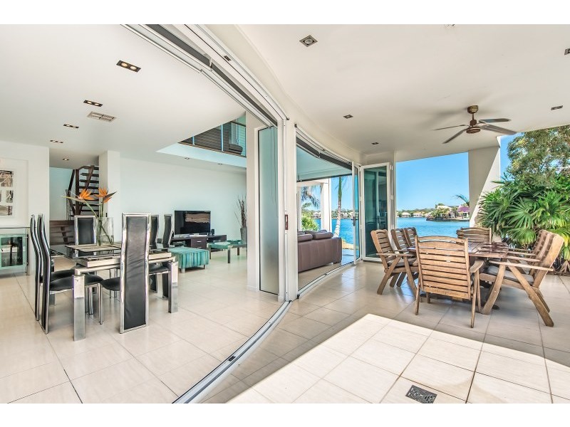 8 Waterfront Court, Twin Waters QLD 4564