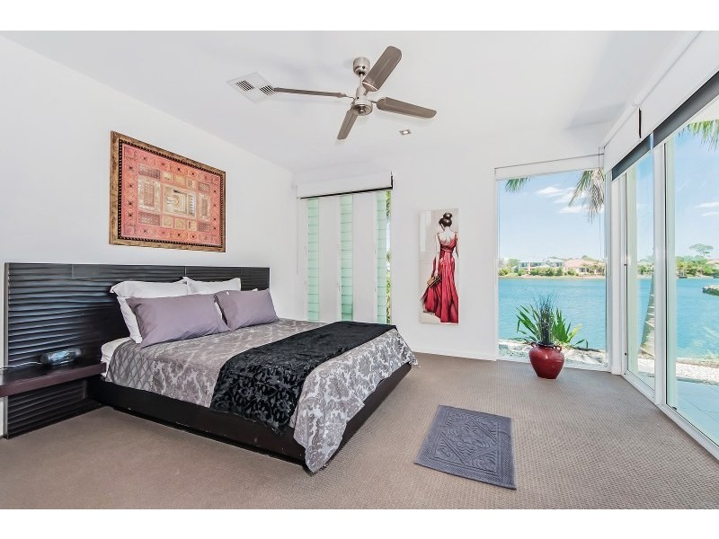 8 Waterfront Court, Twin Waters QLD 4564