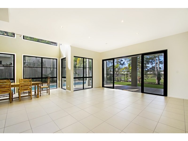 20 Selkirk Way, Peregian Springs QLD 4573