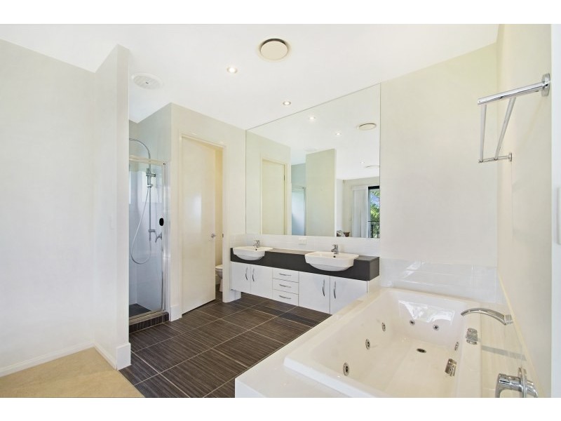 20 Selkirk Way, Peregian Springs QLD 4573