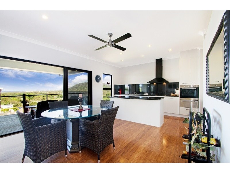 8 Shanagolden Court, Yaroomba QLD 4573