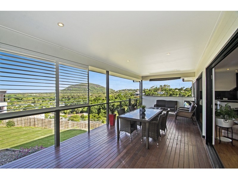 8 Shanagolden Court, Yaroomba QLD 4573