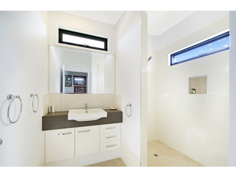 8 Shanagolden Court, Yaroomba QLD 4573