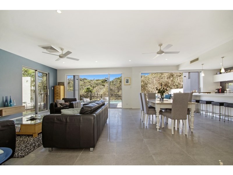 23 Whitehaven Parade, Yaroomba QLD 4573