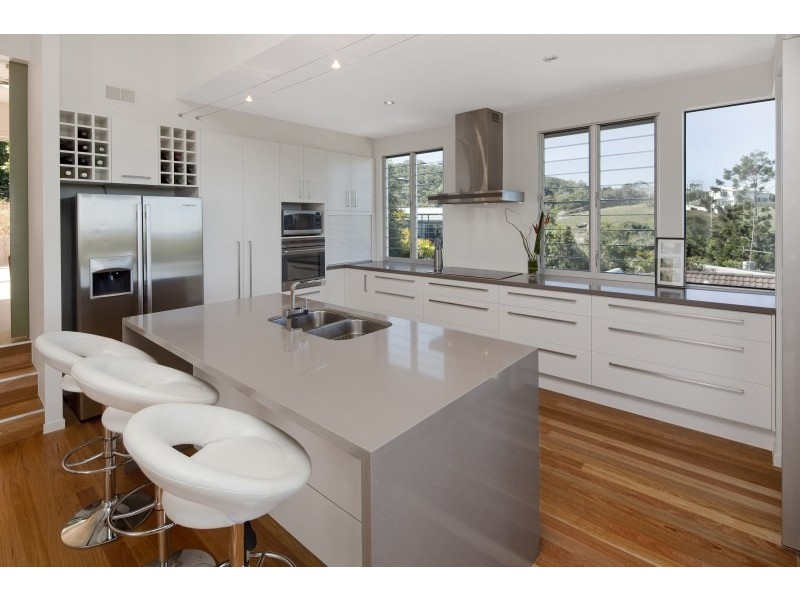 6 Binnea Street, Yaroomba QLD 4573