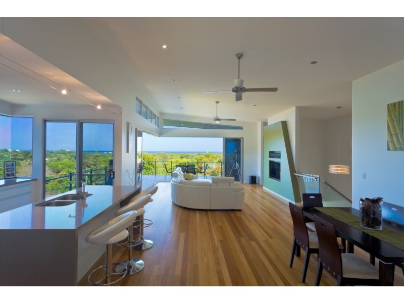6 Binnea Street, Yaroomba QLD 4573