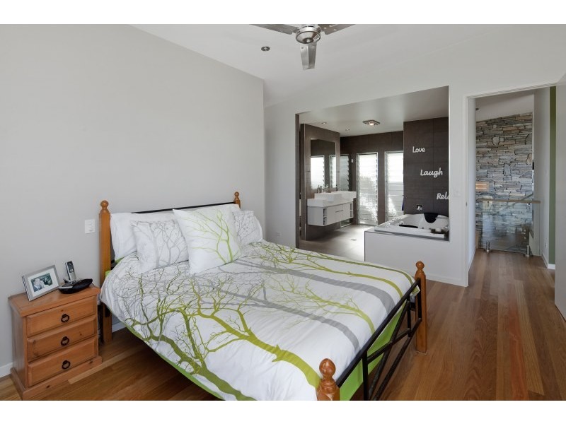 6 Binnea Street, Yaroomba QLD 4573