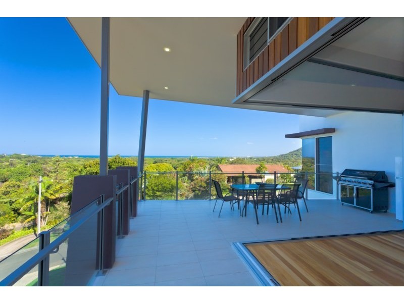 6 Binnea Street, Yaroomba QLD 4573