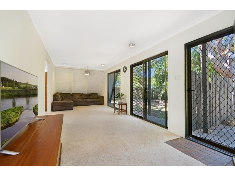 5 Gwenda Avenue, Mount Coolum QLD 4573