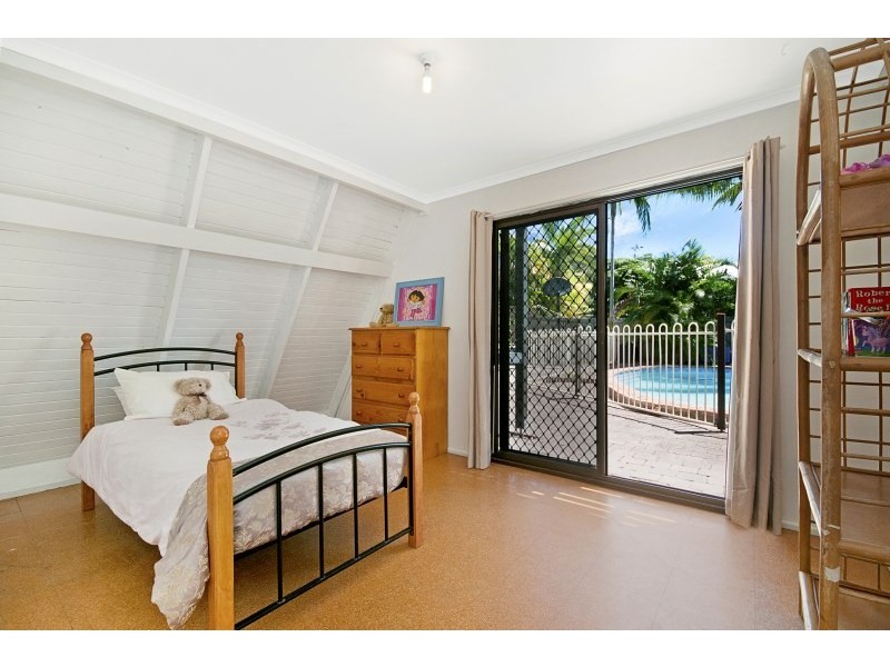 5 Gwenda Avenue, Mount Coolum QLD 4573