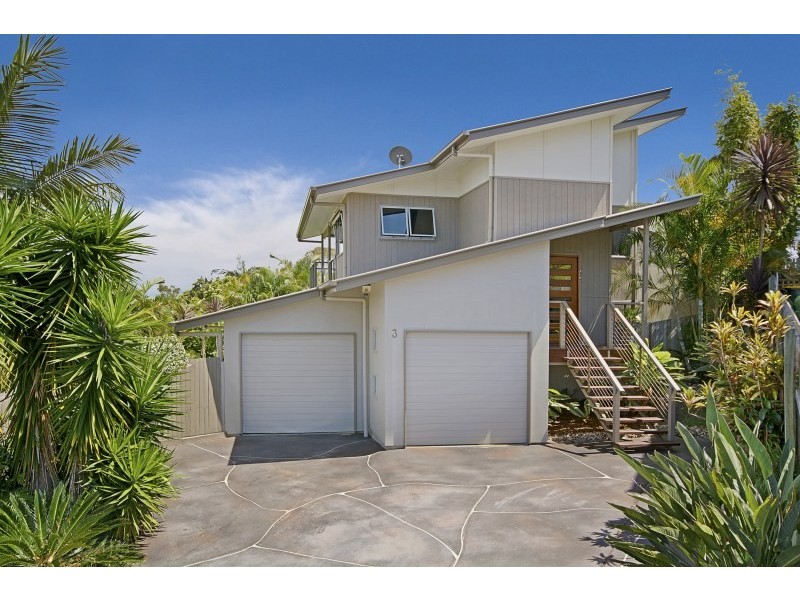 3 Elly Circuit, Coolum Beach QLD 4573