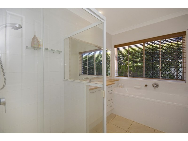 5 Calliandra Grove, Peregian Beach QLD 4573