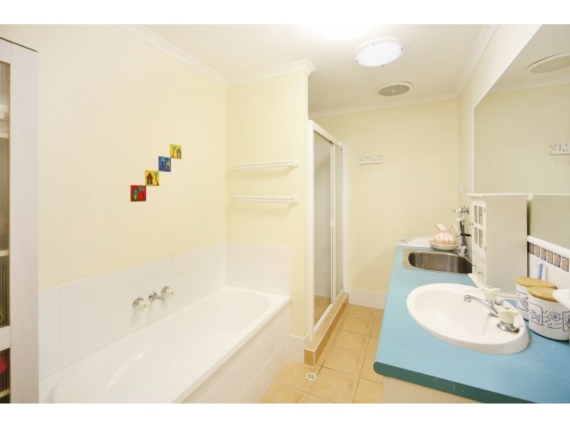 2/5 Wales Court, Mount Coolum QLD 4573