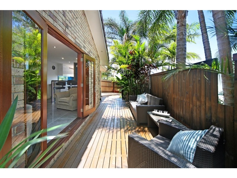 1/8 Power Court, Mount Coolum QLD 4573