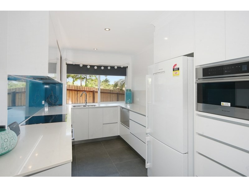 1/8 Power Court, Mount Coolum QLD 4573