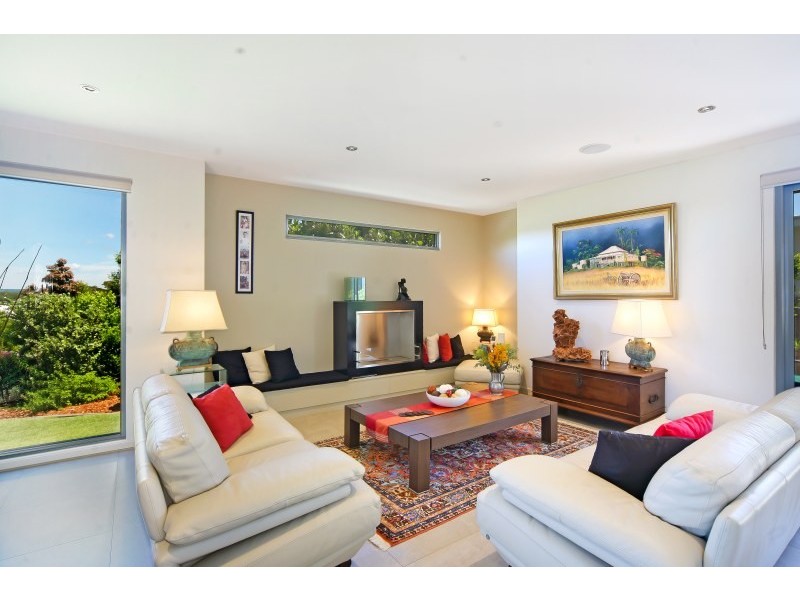 9 Tea Tree Grove, Peregian Springs QLD 4573