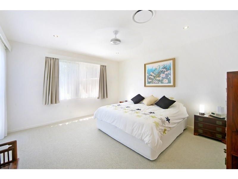 9 Tea Tree Grove, Peregian Springs QLD 4573