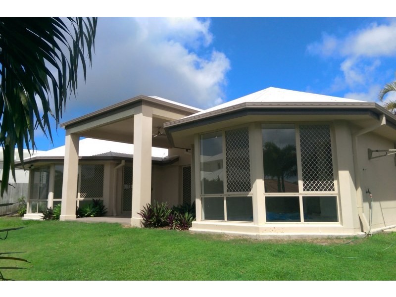 17 Crestview Drive, Peregian Springs QLD 4573