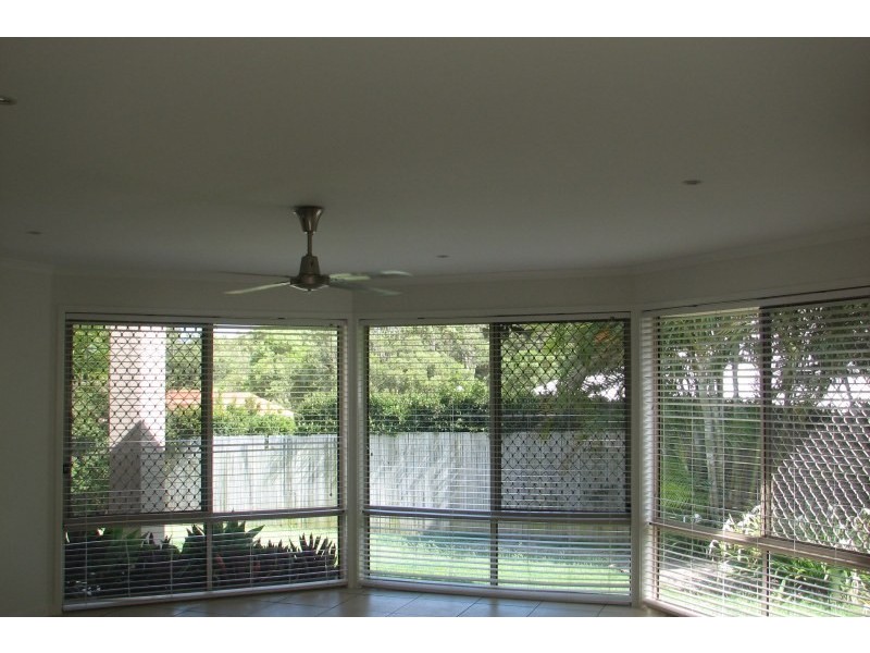 17 Crestview Drive, Peregian Springs QLD 4573