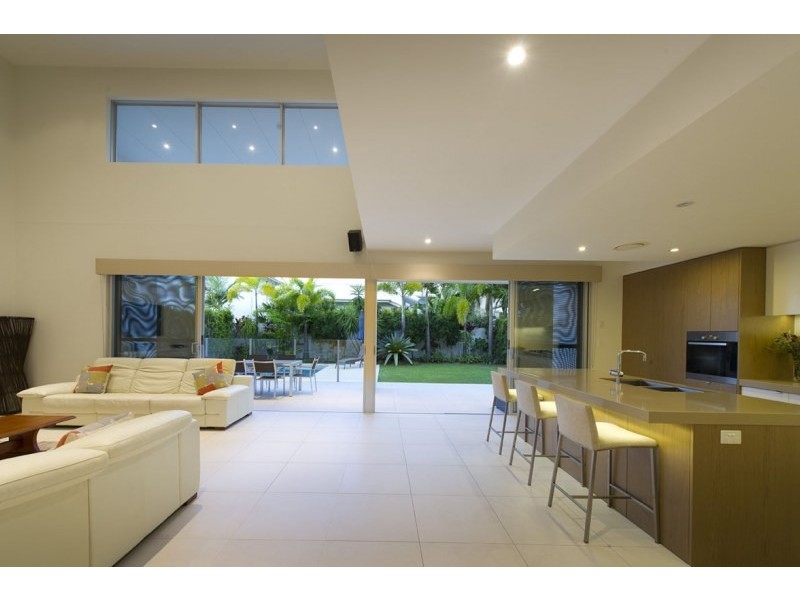 9 Palm Beach Avenue, Yaroomba QLD 4573