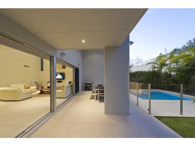 9 Palm Beach Avenue, Yaroomba QLD 4573