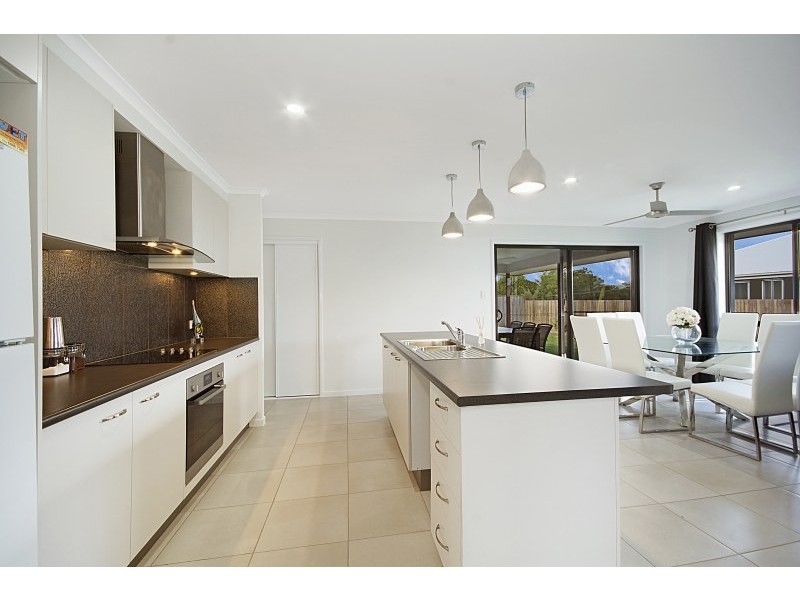 51 Retreat Crescent, Yandina QLD 4561