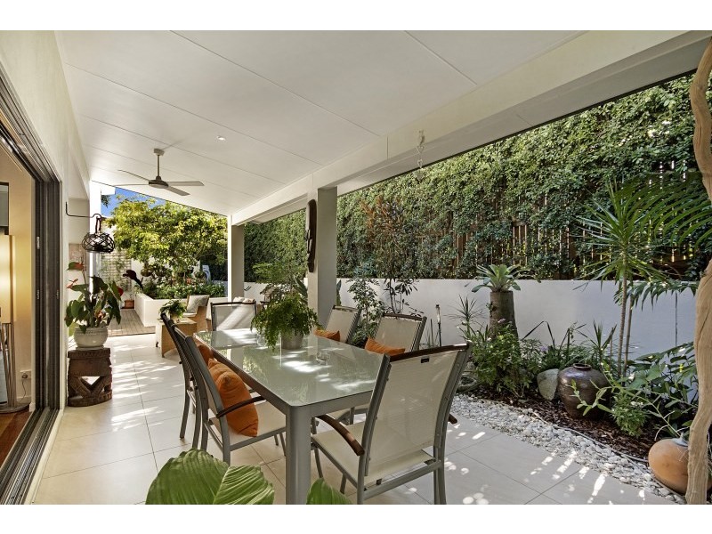 16 Maddens Crescent, Peregian Springs QLD 4573