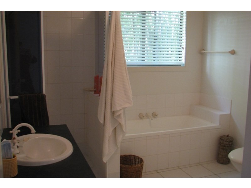 8 Camille Court, Mount Coolum QLD 4573
