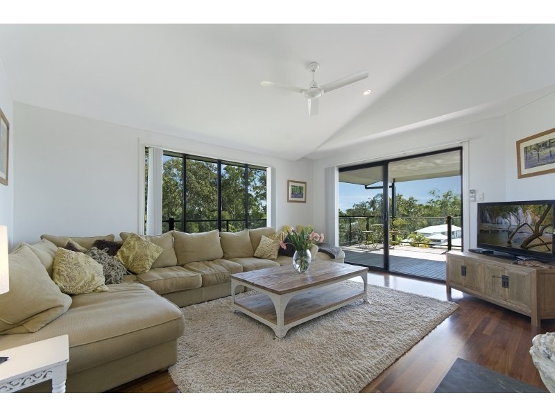 39 Peachtree Crescent, Peregian Springs QLD 4573