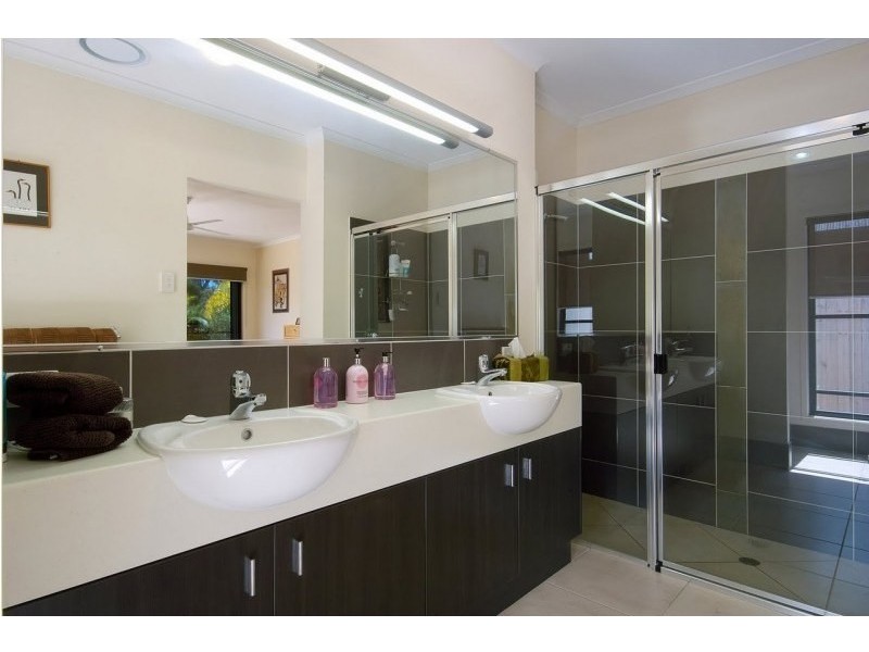 25 Riviera Crescent, Peregian Springs QLD 4573