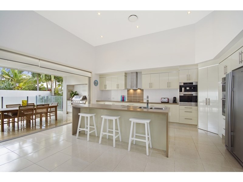 12 Sunset Beach Avenue, Mount Coolum QLD 4573