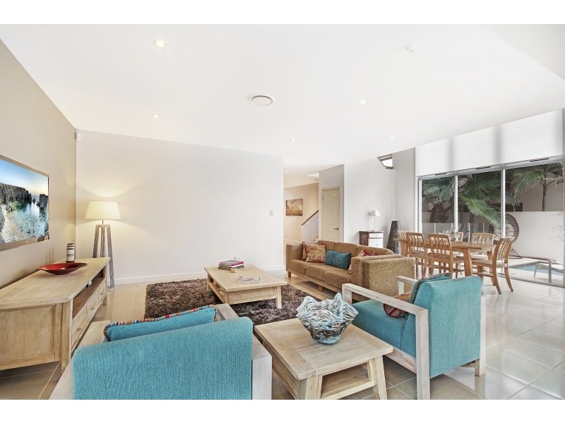 12 Sunset Beach Avenue, Mount Coolum QLD 4573