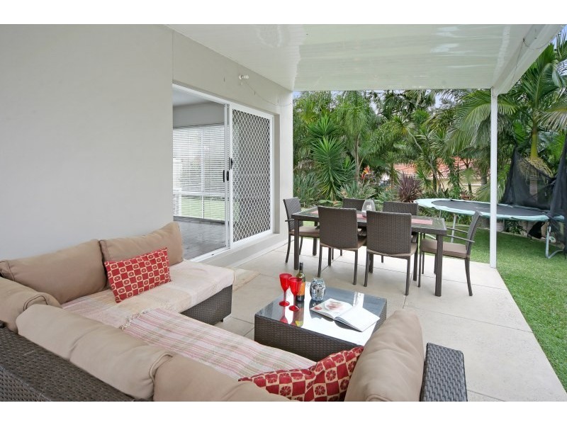 24 Tolkien Place, Coolum Beach QLD 4573