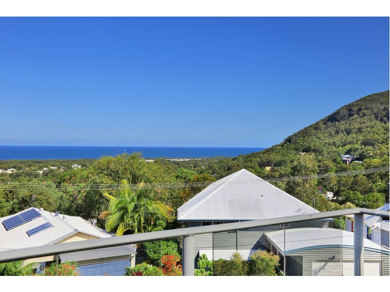 10 Mora Court, Coolum Beach QLD 4573