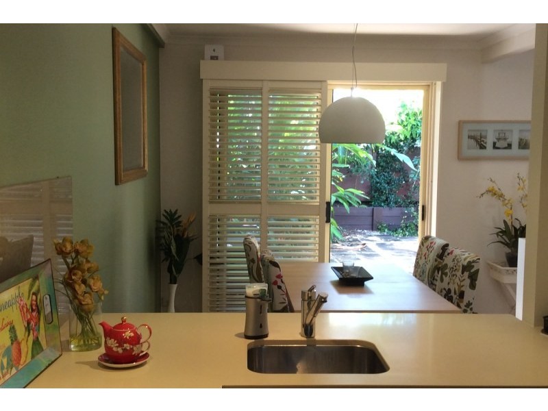 2/58 Kawanna Street, Mudjimba QLD 4564