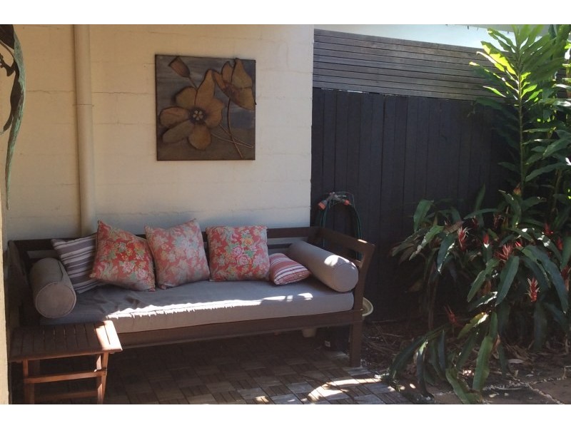 2/58 Kawanna Street, Mudjimba QLD 4564