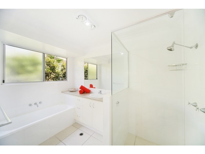 35 Neurum Road, Yaroomba QLD 4573