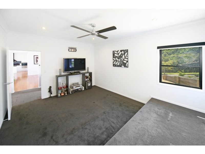 8 Shanagolden Court, Yaroomba QLD 4573