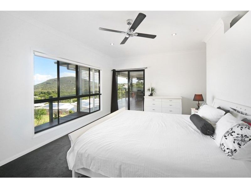8 Shanagolden Court, Yaroomba QLD 4573