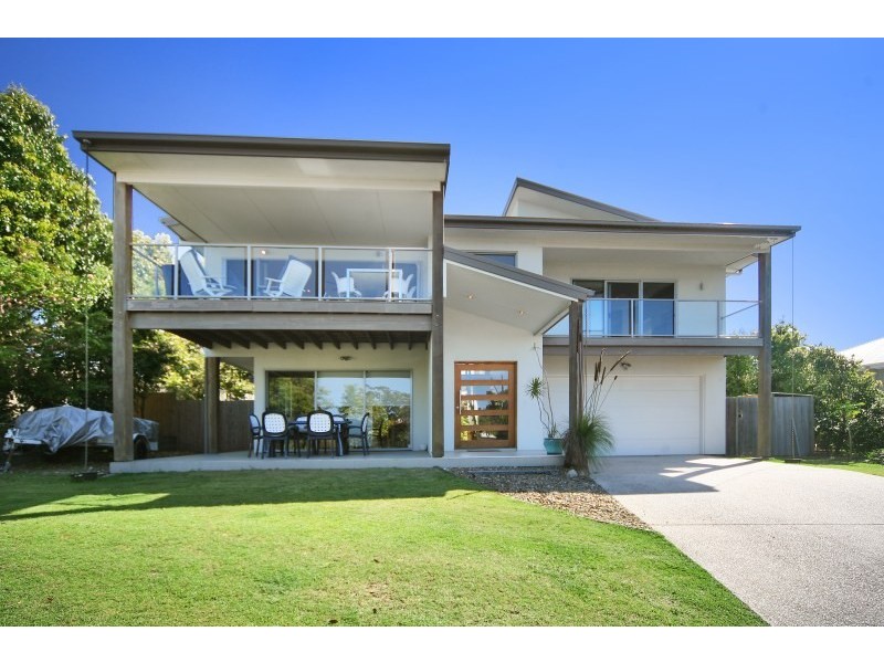 8 Pennant Court, Peregian Springs QLD 4573