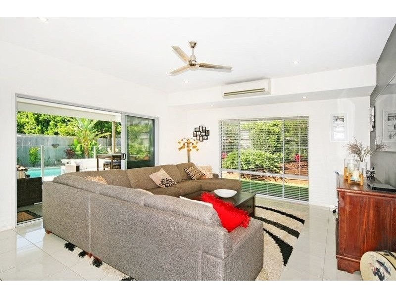 11 Maidstone Crescent, Peregian Springs QLD 4573