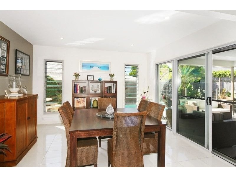 11 Maidstone Crescent, Peregian Springs QLD 4573