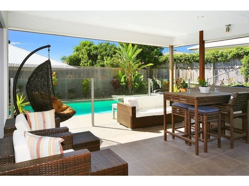 11 Maidstone Crescent, Peregian Springs QLD 4573