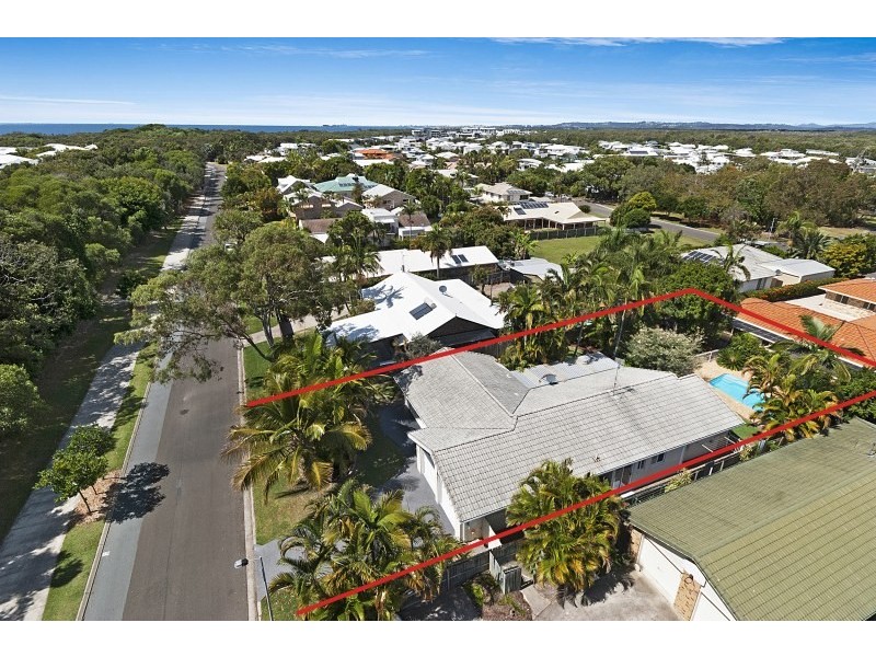 16  Tanah Street East, Mount Coolum QLD 4573