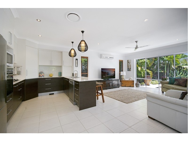 6 Ironhurst Place, Peregian Springs QLD 4573