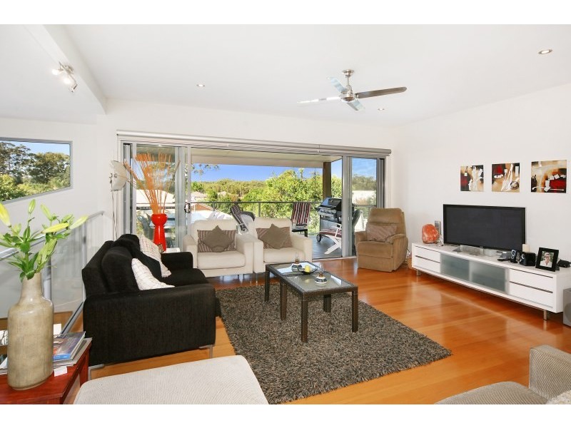 8 Pennant Court, Peregian Springs QLD 4573