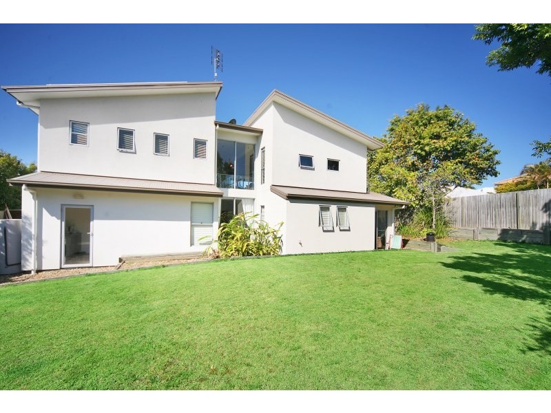 8 Pennant Court, Peregian Springs QLD 4573