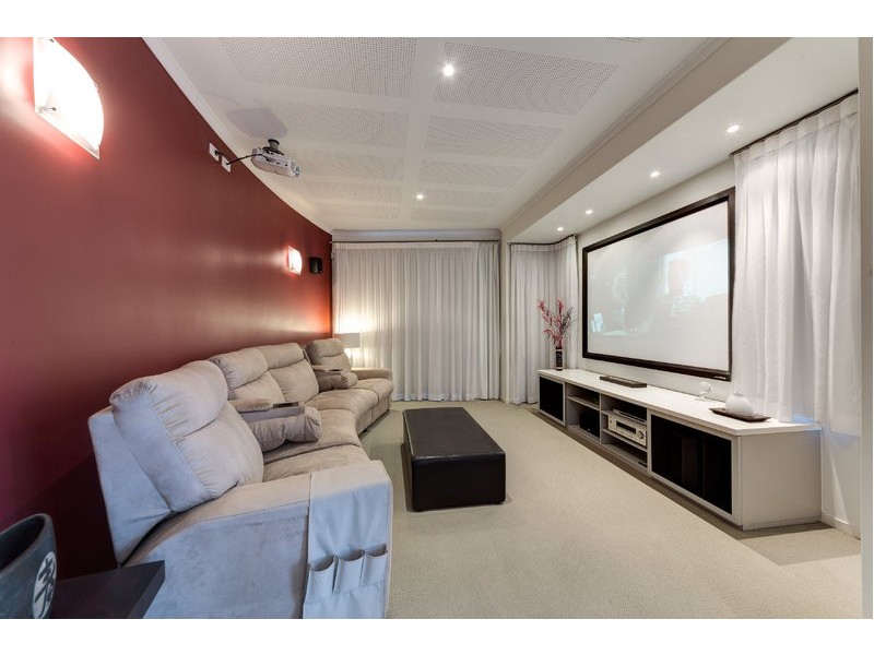 9 Inverness Place, Peregian Springs QLD 4573