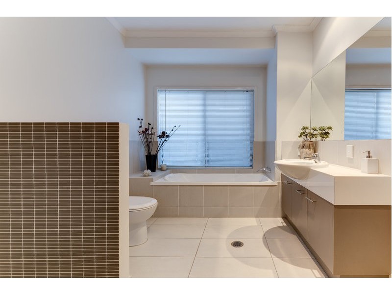 9 Inverness Place, Peregian Springs QLD 4573