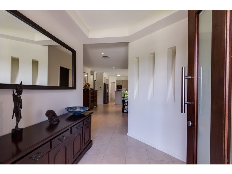 8 Shoal Court, Peregian Springs QLD 4573